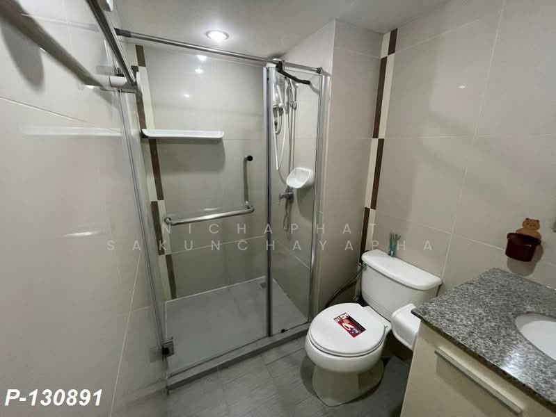 Zenith Place @ Sukhumvit 71/1, Bangkok, 1747 Sukhumvit Road, Phra Kanong Nua, Watthana, Bangkok, 1 Bedroom, 40 sqm, Condo For Rent, by Nichaphat Sakunchayapha, 500243184 - DDproperty.com