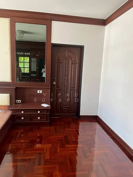 4-BR House, Bangkok, Nong Bon, Prawet, Bangkok, 4 Bedrooms, 400 sqm, Single Detached House For Rent, by Vipada Supaporn, 500243188 - DDproperty.com