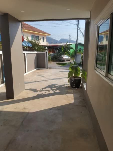 3BR House for Rent Nong Kae Hua Hin | Spacious Living Near Beach, Prachuap Khiri Khan, Nong Kae, Hua Hin, Prachuap Khiri Khan, 3 Bedrooms, 204 sqm, Single Detached House For Rent, by Fazwaz (Thailand) Co., Ltd., 500243222 - DDproperty.com