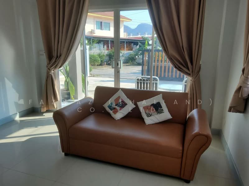 3BR House for Rent Nong Kae Hua Hin | Spacious Living Near Beach, Prachuap Khiri Khan, Nong Kae, Hua Hin, Prachuap Khiri Khan, 3 Bedrooms, 204 sqm, Single Detached House For Rent, by Fazwaz (Thailand) Co., Ltd., 500243222 - DDproperty.com
