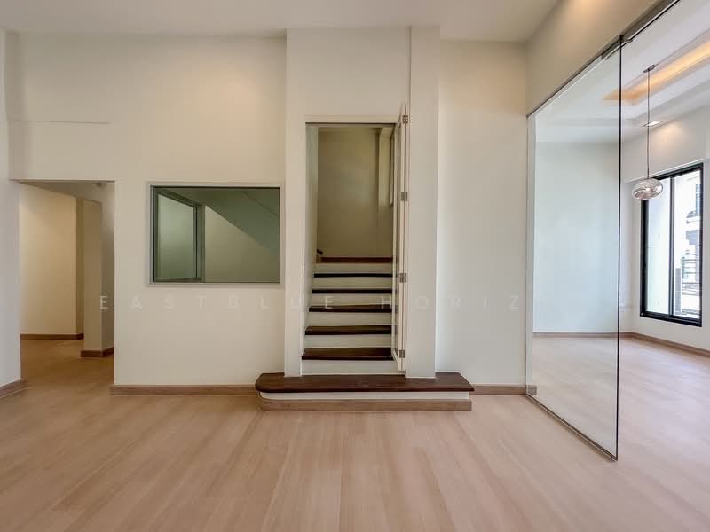 Baan Klang Muang Rama 9 - Ladprao, Bangkok, Soi Ladprao 88, Wang Thonglang, Wang Thonglang, Bangkok, 4 Bedrooms, 260 sqm, Townhouse For Sale, by Eastblue Horizon, 500243254 - DDproperty.com