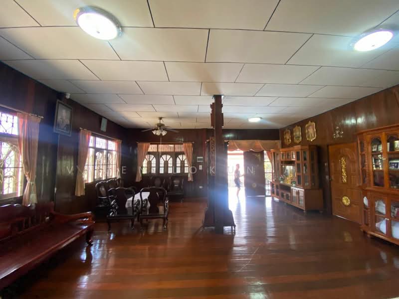 5-BR House, Chon Buri (Pattaya), Nong Pru, Bang Lamung (Pattaya), Chon Buri (Pattaya), 5 Bedrooms, 700 sqm, Single Detached House For Sale, by Valen Lokunpai , 500243273 - DDproperty.com