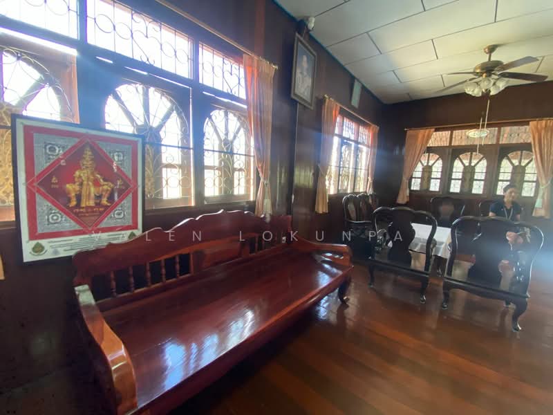 5-BR House, Chon Buri (Pattaya), Nong Pru, Bang Lamung (Pattaya), Chon Buri (Pattaya), 5 Bedrooms, 700 sqm, Single Detached House For Sale, by Valen Lokunpai , 500243273 - DDproperty.com