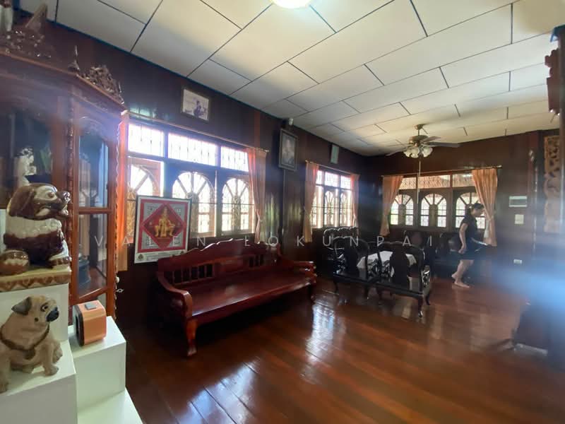 5-BR House, Chon Buri (Pattaya), Nong Pru, Bang Lamung (Pattaya), Chon Buri (Pattaya), 5 Bedrooms, 700 sqm, Single Detached House For Sale, by Valen Lokunpai , 500243273 - DDproperty.com