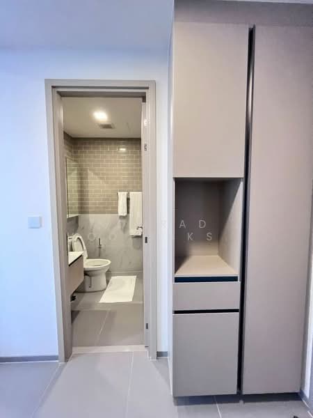 XT Phayathai, Bangkok, Phaya Thai Road, Thanon Phaya Thai, Ratchathewi, Bangkok, 1 Bedroom, 42 sqm, Condo For Rent, by Somrad Phoopruksachart, 500243275 - DDproperty.com