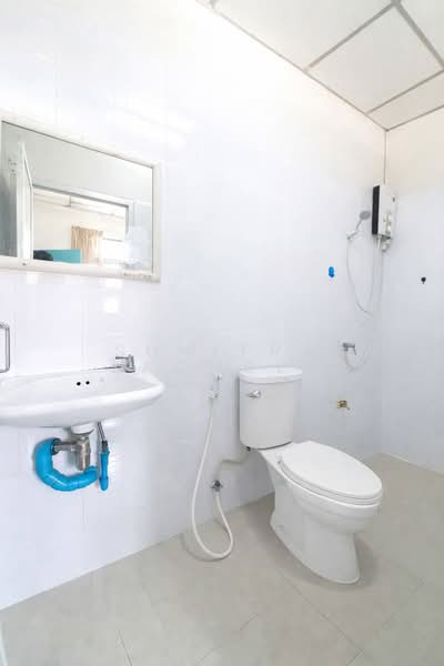 ทาวเฮ้าส์ 2 ชั้น หลังมุม ซอยอ่อนนุช 48, Bangkok, Suan Luang, Suan Luang, Bangkok, 2 Bedrooms, 128 sqm, Townhouse For Rent, by Sunitra Sachdev, 500243276 - DDproperty.com