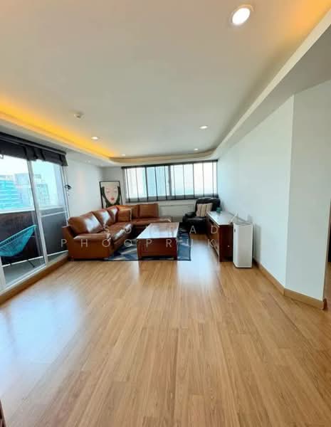 Tai Ping Towers, Bangkok, 582 Soi Sukhumvit 63, Khlong Tan Nua, Watthana, Bangkok, 3 Bedrooms, 231 sqm, Condo For Sale, by Somrad Phoopruksachart, 500243282 - DDproperty.com