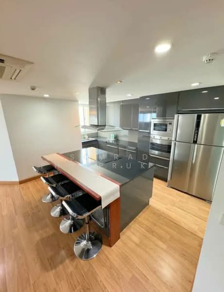 Tai Ping Towers, Bangkok, 582 Soi Sukhumvit 63, Khlong Tan Nua, Watthana, Bangkok, 3 Bedrooms, 231 sqm, Condo For Sale, by Somrad Phoopruksachart, 500243282 - DDproperty.com