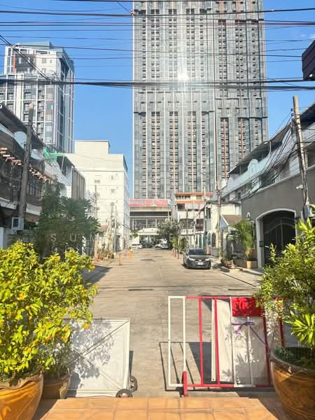 Rueang Siri Village, Bangkok, Soi Rueang Siri, Bang Chak, Phra Khanong, Bangkok, 4 Bedrooms, 450 sqm, Single Detached House For Sale, by Orapa Sumetheesirisakul, 500243341 - DDproperty.com