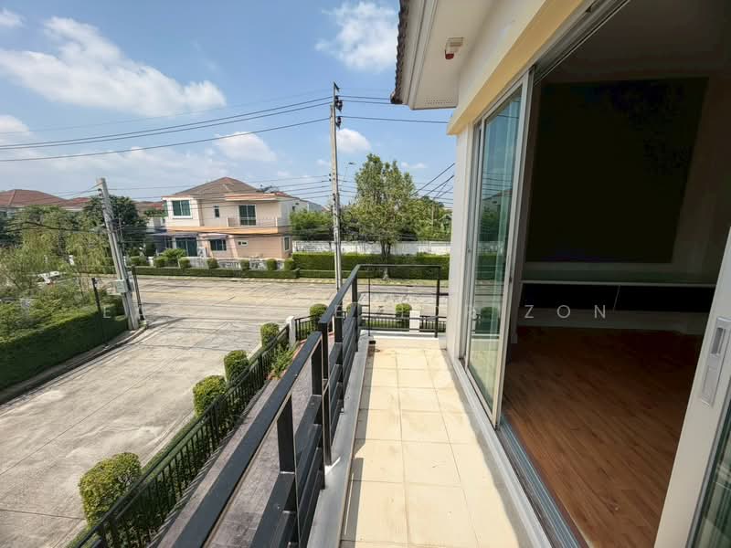 Life Bangkok Boulevard Ratchaphruek-Charan, Bangkok, Bang Waek Road, Bang Waek, Phasi Charoen, Bangkok, 3 Bedrooms, 210 sqm, Single Detached House For Sale, by Eastblue Horizon, 500243359 - DDproperty.com