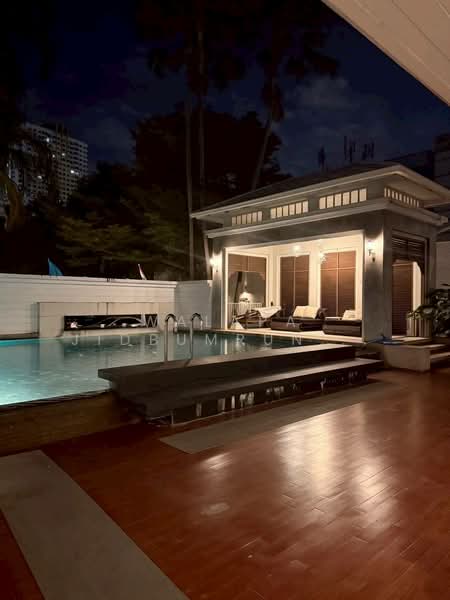 The Bangkok Sathorn-Taksin, Bangkok, Krung Thonburi, Bang Lam Phu Lang, Khlong San, Bangkok, 2 Bedrooms, 71 sqm, Condo For Sale, by Walapa Jidbumrungsakun, 500243363 - DDproperty.com