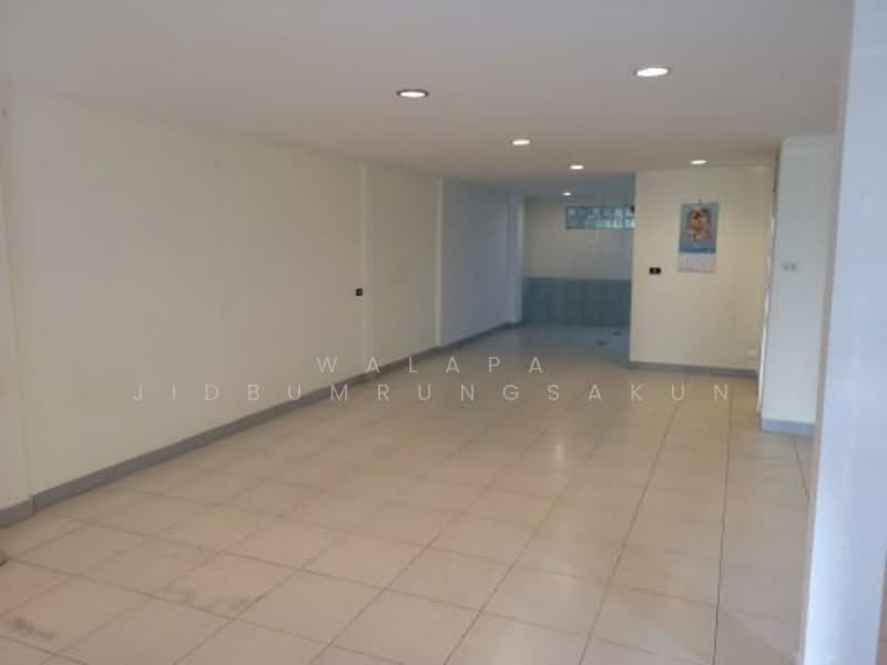 3-BR Townhouse, Bangkok, Khong Tan, Khlong Toei, Bangkok, 3 Bedrooms, 248 sqm, Townhouse For Sale, by Walapa Jidbumrungsakun, 500243376 - DDproperty.com