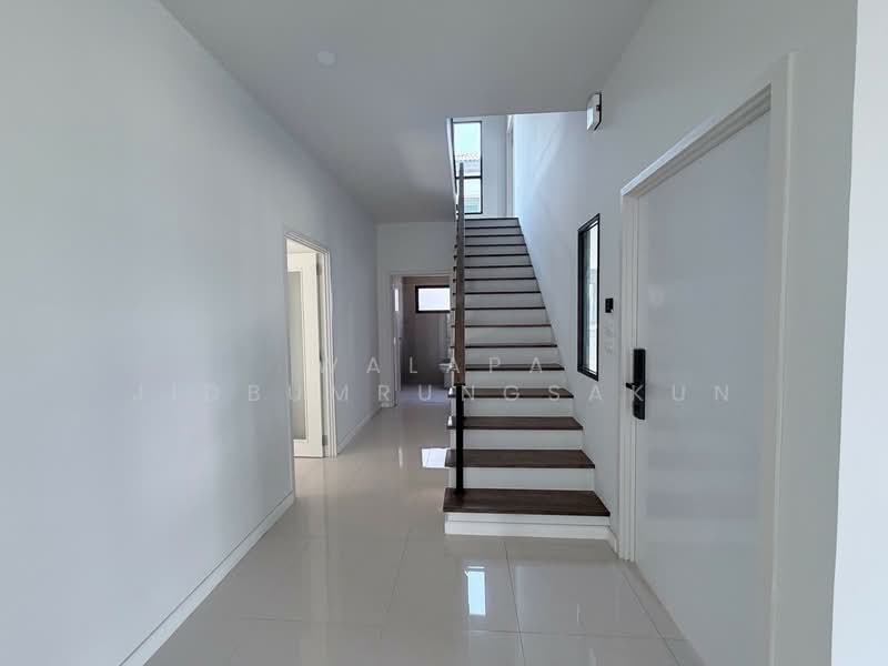undefined, Bangkok, Khlong Sam Prawet, Lat Krabang, Bangkok, 4 Bedrooms, 280 sqm, Single Detached House For Sale, by Walapa Jidbumrungsakun, 500243388 - DDproperty.com
