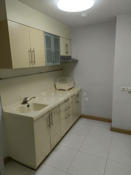 Supalai River Place Charoen Nakorn, Bangkok, 1529 Soi Chareonnakorn 39, Chareonnakorn Road, Bang Lam Phu Lang, Khlong San, Bangkok, 1 Bedroom, 51 sqm, Condo For Rent, by Walapa Jidbumrungsakun, 500243398 - DDproperty.com