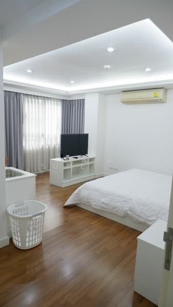 The Clover Thonglor Residence, Bangkok, Soi Sukhumvit 55, Khlong Tan Nua, Watthana, Bangkok, 2 Bedrooms, 70 sqm, Condo For Sale, by Orapa Sumetheesirisakul, 500243405 - DDproperty.com