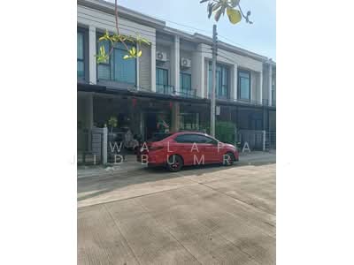 ขาย - ทาวน์เฮ้าส์ 3-ห้องนอน, กรุงเทพ