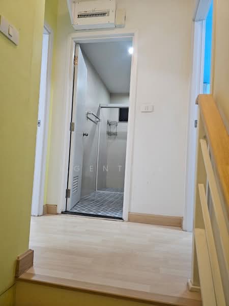 The Connect UP 3 ChalermPhraKeit 67, Bangkok, Soi Chaloem Phrakiat 67, Prawet, Prawet, Bangkok, 3 Bedrooms, 200 sqm, Townhouse For Rent, by Agentbkk, 500243450 - DDproperty.com