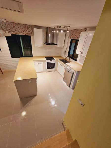 The Connect UP 3 ChalermPhraKeit 67, Bangkok, Soi Chaloem Phrakiat 67, Prawet, Prawet, Bangkok, 3 Bedrooms, 200 sqm, Townhouse For Rent, by Agentbkk, 500243450 - DDproperty.com