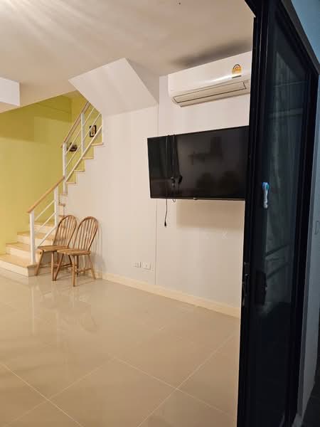 The Connect UP 3 ChalermPhraKeit 67, Bangkok, Soi Chaloem Phrakiat 67, Prawet, Prawet, Bangkok, 3 Bedrooms, 200 sqm, Townhouse For Rent, by Agentbkk, 500243450 - DDproperty.com