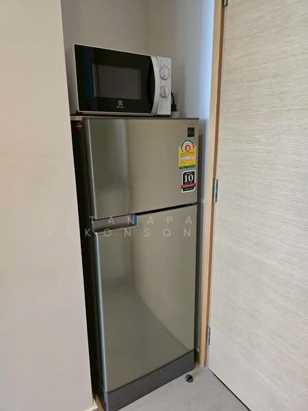 The Lofts Ekkamai, Bangkok, 1415 Sukhumvit Road, Phra Kanong Nua, Watthana, Bangkok, 1 Bedroom, 28 sqm, Condo For Rent, by Tanapat Sakonsontised, 500243455 - DDproperty.com