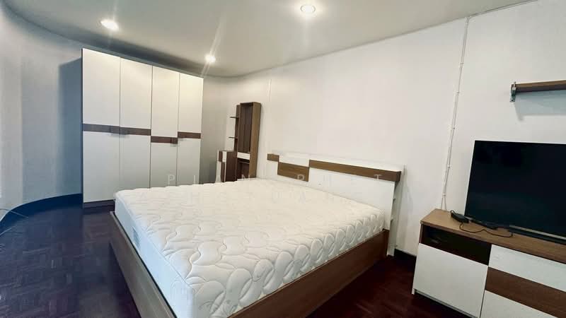 ITF Silom Palace, Bangkok, 160 Soi Naradhiwas Rajanagarindra 1, Suriyawong, Bang Rak, Bangkok, 1 Bedroom, 56 sqm, Condo For Rent, by Piangphet Saengtuangkit, 500243464 - DDproperty.com