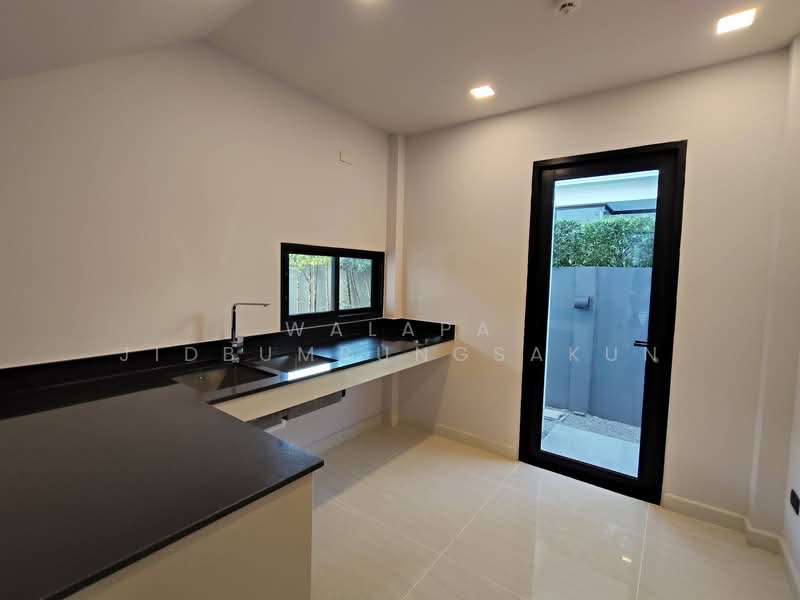 Belgravia Bangna Rama 9, Bangkok, Prawet, Prawet, Bangkok, 5 Bedrooms, 500 sqm, Single Detached House For Sale, by Walapa Jidbumrungsakun, 500243469 - DDproperty.com