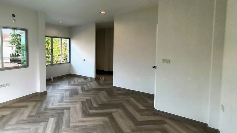 Life Bangkok Boulevard Ramintra 23, Bangkok, Soi Ram Inthra 23, Anusaowari, Bang Khen, Bangkok, 4 Bedrooms, 230 sqm, Single Detached House For Sale, by วัชราทรัพย์ ภูปภาดล, 500243475 - DDproperty.com