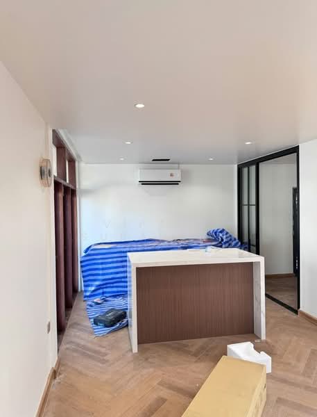 6-BR House, Bangkok, Bang O, Bang Phlat, Bangkok, 6 Bedrooms, 500 sqm, Single Detached House For Rent, by Vipada Supaporn, 500243495 - DDproperty.com