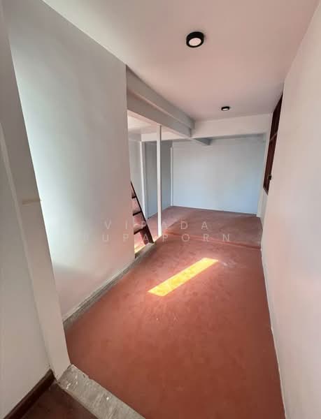 6-BR House, Bangkok, Bang O, Bang Phlat, Bangkok, 6 Bedrooms, 500 sqm, Single Detached House For Rent, by Vipada Supaporn, 500243495 - DDproperty.com