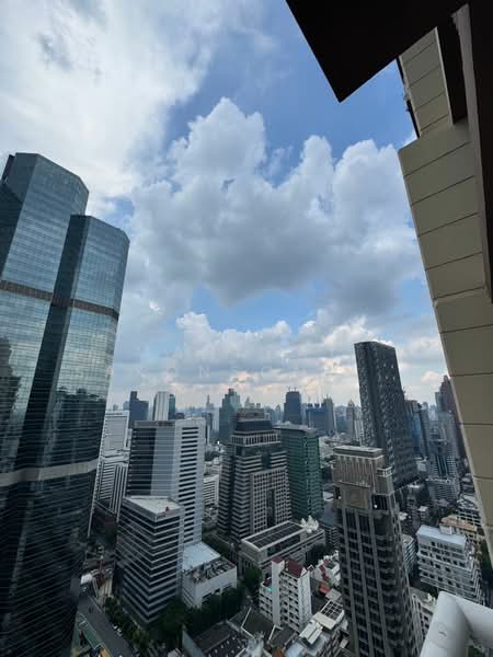 The Empire Place, Bangkok, 88 Narathiwatratchanakharin Road, Thung Maha Mek, Sathon, Bangkok, 3 Bedrooms, 135 sqm, Condo For Sale, by Tanapat Sakonsontised, 500243519 - DDproperty.com