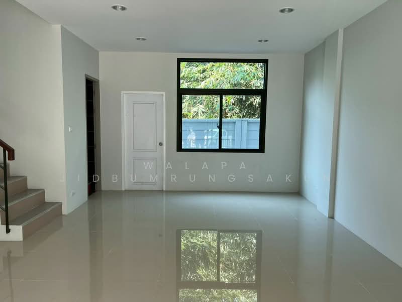 ให้เช่า - undefined, กรุงเทพ