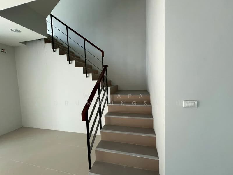 ให้เช่า - undefined, กรุงเทพ