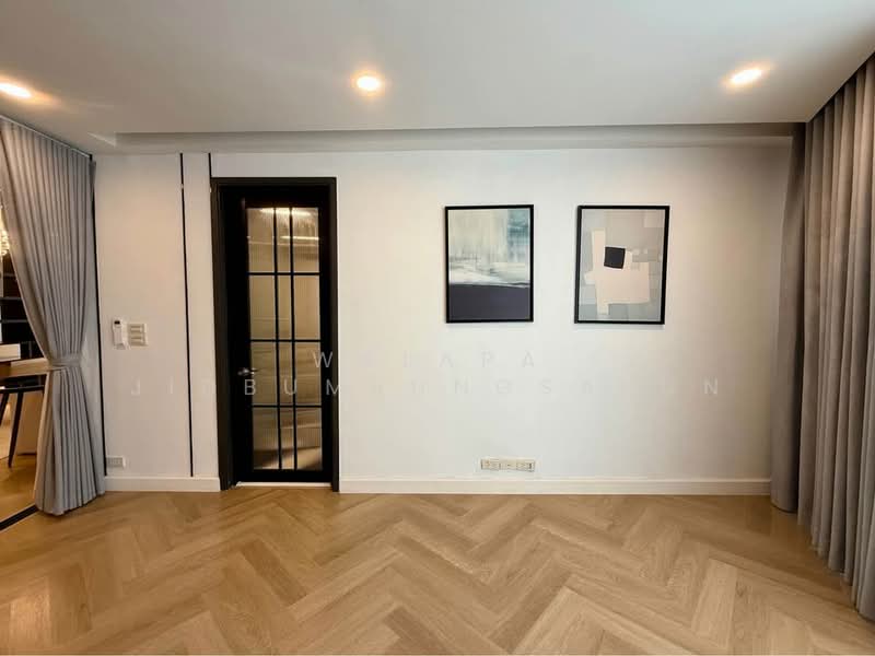 President Park Sukhumvit 24, Bangkok, 99 Sukhumvit 24 Alley, Khlongtoei Nua, Watthana, Bangkok, 4 Bedrooms, 223 sqm, Condo For Rent, by Walapa Jidbumrungsakun, 500243562 - DDproperty.com