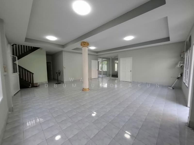 5-BR House, Bangkok, Bang Phai, Bang Khae, Bangkok, 5 Bedrooms, 200 sqm, Single Detached House For Sale, by Walapa Jidbumrungsakun, 500243573 - DDproperty.com