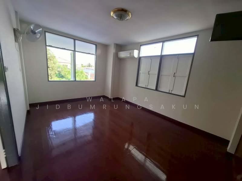 5-BR House, Bangkok, Bang Phai, Bang Khae, Bangkok, 5 Bedrooms, 200 sqm, Single Detached House For Sale, by Walapa Jidbumrungsakun, 500243573 - DDproperty.com