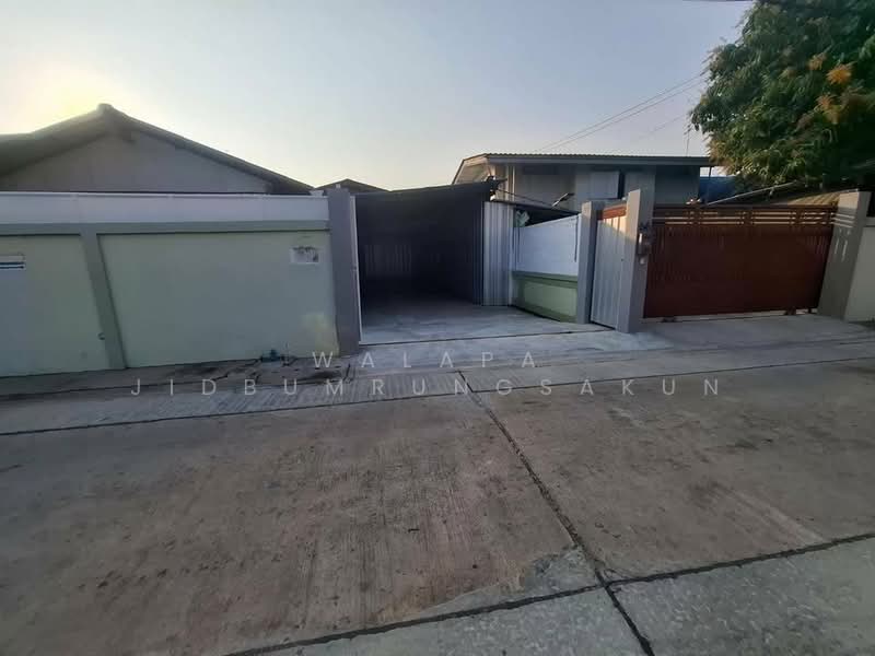 5-BR House, Bangkok, Bang Phai, Bang Khae, Bangkok, 5 Bedrooms, 200 sqm, Single Detached House For Sale, by Walapa Jidbumrungsakun, 500243573 - DDproperty.com