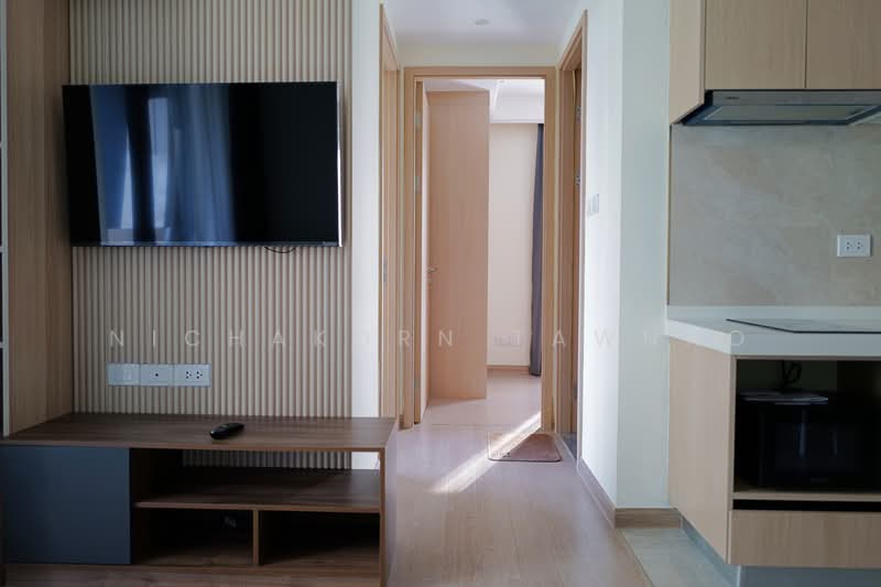 Regal Sathon-Naradhiwas, Bangkok, Naradhiwas Rajanagarindra Road, Thung Maha Mek, Sathon, Bangkok, 1 Bedroom, 50 sqm, Condo For Rent, by Nichakorn Tawnao, 500243576 - DDproperty.com