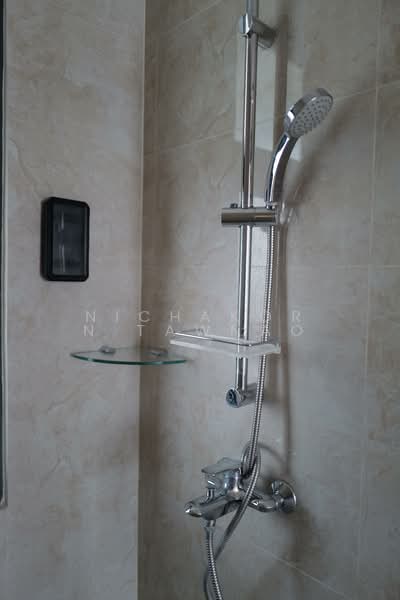 Regal Sathon-Naradhiwas, Bangkok, Naradhiwas Rajanagarindra Road, Thung Maha Mek, Sathon, Bangkok, 1 Bedroom, 50 sqm, Condo For Rent, by Nichakorn Tawnao, 500243576 - DDproperty.com