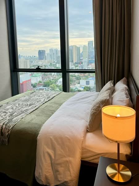 The Esse Sukhumvit 36, Bangkok, Soi Sukhumvit 36, Sukhumvit Road, Phra Kanong, Khlong Toei, Bangkok, 1 Bedroom, 38 sqm, Condo For Rent, by รัชกานต์ อัจฉริยะโพธา, 500243579 - DDproperty.com