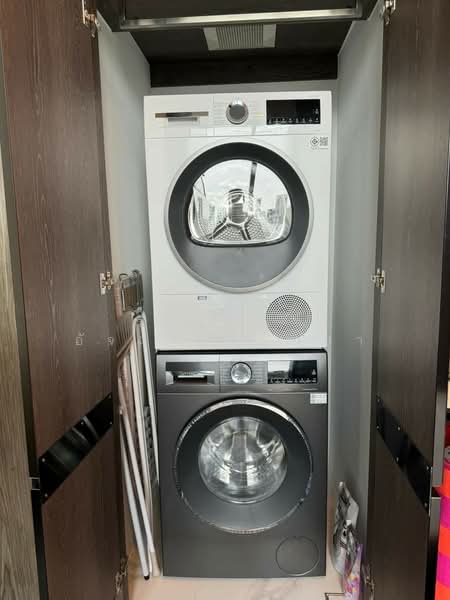 The Esse Sukhumvit 36, Bangkok, Soi Sukhumvit 36, Sukhumvit Road, Phra Kanong, Khlong Toei, Bangkok, 1 Bedroom, 38 sqm, Condo For Rent, by รัชกานต์ อัจฉริยะโพธา, 500243579 - DDproperty.com