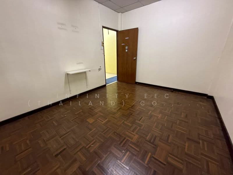 สุรศักดิ์ ศรีราชา, Chon Buri (Pattaya), Si Racha, Si Racha, Chon Buri (Pattaya), 4 Bedrooms, 70 sqm, Townhouse For Rent, by Infinity EEC (Thailand) Co., Ltd., 500243628 - DDproperty.com