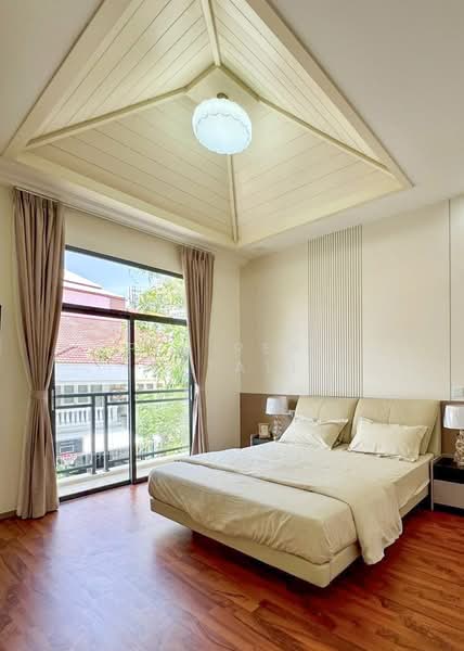 3 Bedroom Pool Villa for Sale in South Pattaya, Chon Buri (Pattaya), Bang Lamung, Bang Lamung (Pattaya), Chon Buri (Pattaya), 3 Bedrooms, 220 sqm, Villa For Sale, by PLC real estate, 500243631 - DDproperty.com