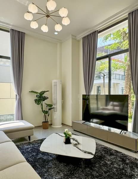 พูลวิลล่า 3 ห้องนอนสำหรับขาย พัทยาใต้, ชลบุรี, บางละมุง, บางละมุง, ชลบุรี, 220 ตร.ม., วิลล่า ขาย, โดย PLC real estate, 500243631 - DDproperty.com