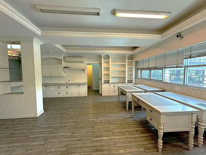 Building, Bangkok, Khlong Tan Nua, Watthana, Bangkok, , 840 sqm, Shophouse For Rent, by Amornrat On-Thong, 500243633 - DDproperty.com