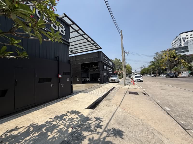 ที่ดิน 1 ไร่ ติดถนน 2 ด้าน ถนนเลียบทางด่วนเอกมัย-รามอินทรา ถนนสุคนธสวัสดิ์ 92 ล้านบาท, กรุงเทพ, สุคนธสวัสดิ์, นวลจันทร์, บึงกุ่ม, กรุงเทพ, 1,600 ตร.ม., ที่ดิน ขาย, โดย ยอดชาย สราญฤทธิชัย, 500243642 - DDproperty.com