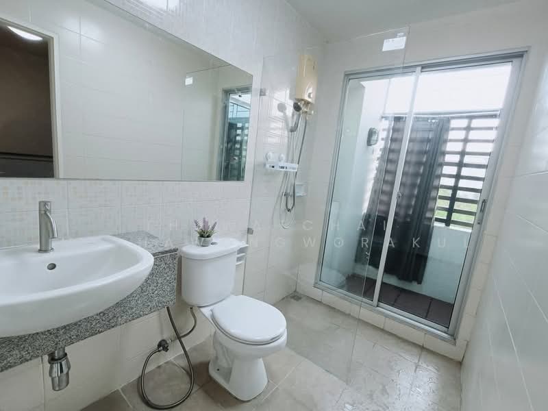 undefined, Bangkok, Hua Mak, Bang Kapi, Bangkok, 3 Bedrooms, 150 sqm, Single Detached House For Rent, by Thawatchai Methawongworakul, 500243652 - DDproperty.com