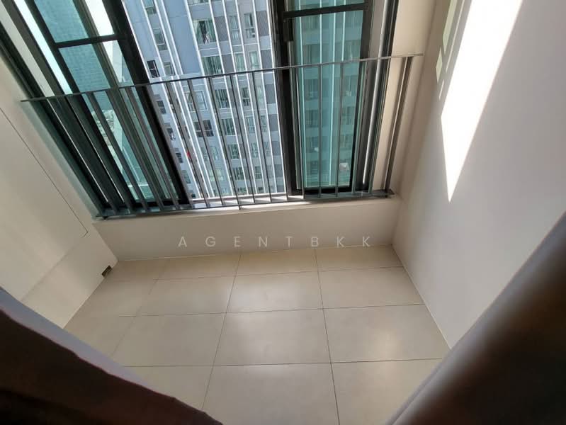 IDEO Q Chula - Samyan, Bangkok, 660-662 Rama 4 Road, Maha Phrutharam, Bang Rak, Bangkok, 1 Bedroom, 34 sqm, Condo For Rent, by Agentbkk, 500243671 - DDproperty.com