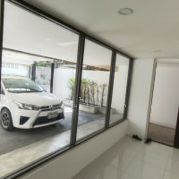 The Pillar Sukhumvit 71, Bangkok, 27 Soi Phattanawert 12, Phra Kanong Nua, Watthana, Bangkok, 2 Bedrooms, 220 sqm, Condo For Rent, by ธนสร พรมโสภา, 500243675 - DDproperty.com