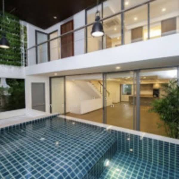 The Pillar Sukhumvit 71, Bangkok, 27 Soi Phattanawert 12, Phra Kanong Nua, Watthana, Bangkok, 2 Bedrooms, 220 sqm, Condo For Rent, by ธนสร พรมโสภา, 500243675 - DDproperty.com