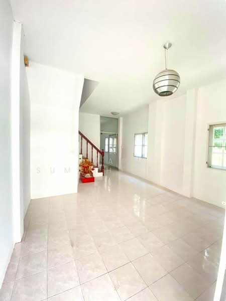 4-BR Townhouse, Bangkok, Lat Phrao, Lat Phrao, Bangkok, 4 Bedrooms, 325 sqm, Townhouse For Sale, by Orapa Sumetheesirisakul, 500243687 - DDproperty.com